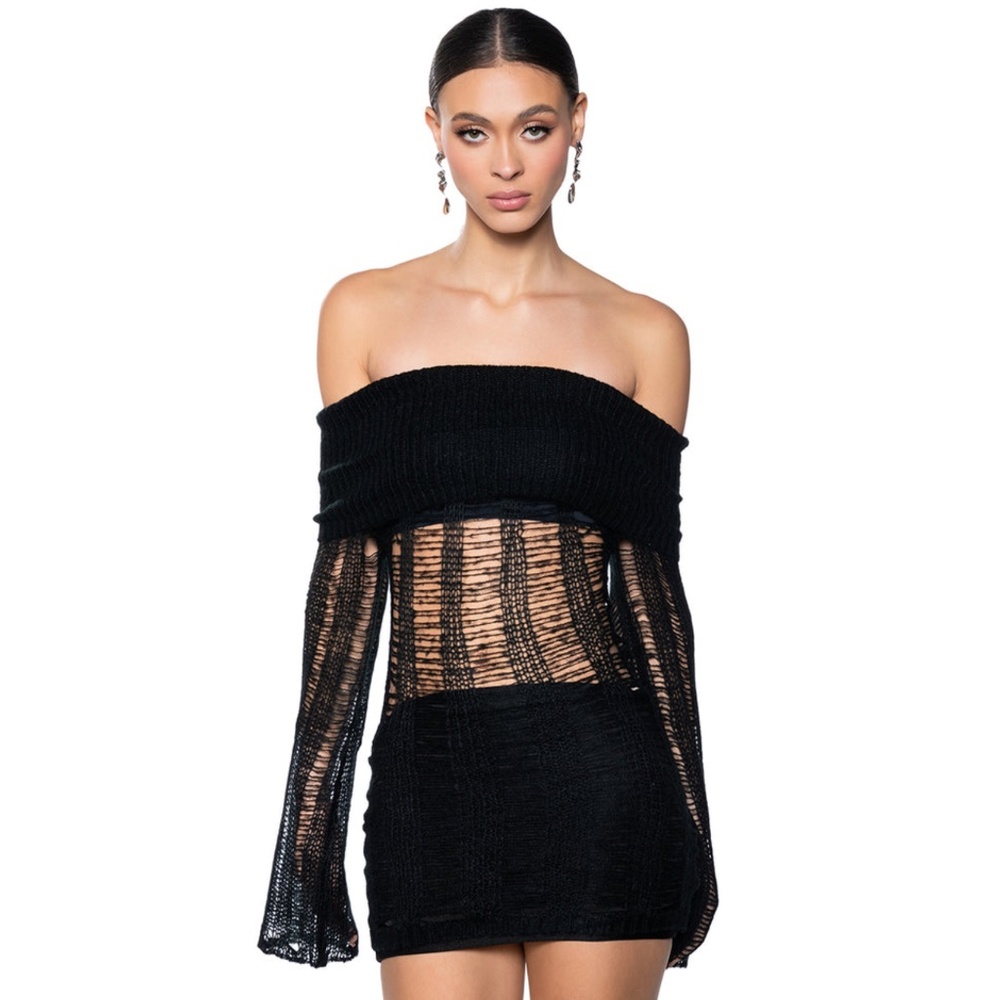 Akira, BARE ALL KNIT MINI DRESS Distressed Elegant Black Sweater, Size L